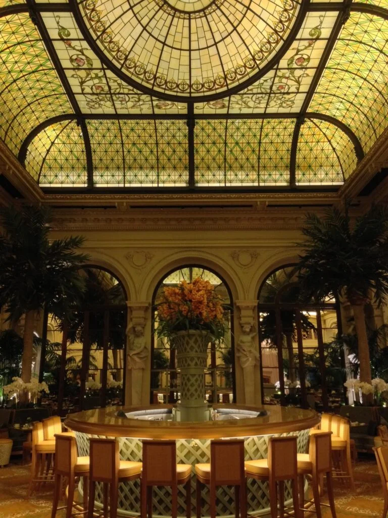 plaza hotel 1807137 1920