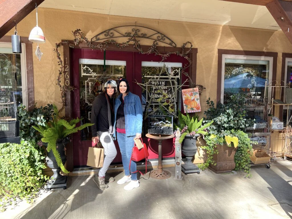 Is Arnold California worth visiting? 28 Antique store
