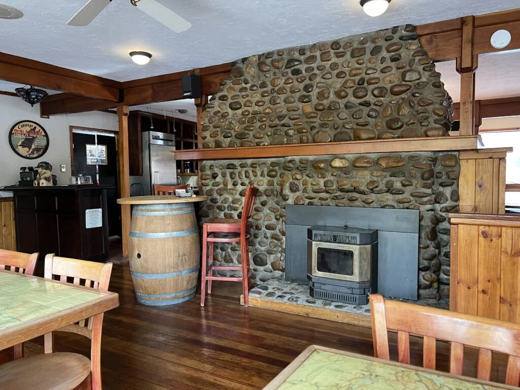 Is Arnold California worth visiting? 52 Sierra house restaurant fireplace