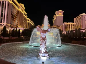 What It’s Like Staying at Caesars Palace Las Vegas - Still Cool? 4 Caesars Palace Fountains