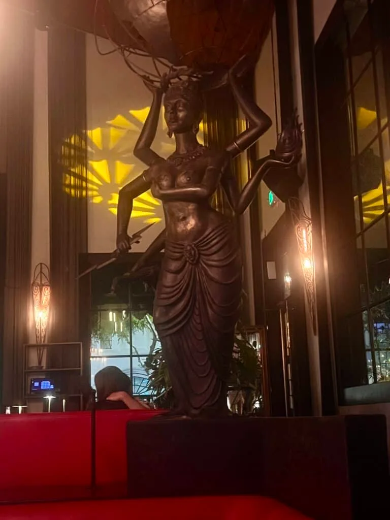 12 Fun and Unique Themed Restaurants in Los Angeles 44 La Boheme restaurant West Hollywood interior