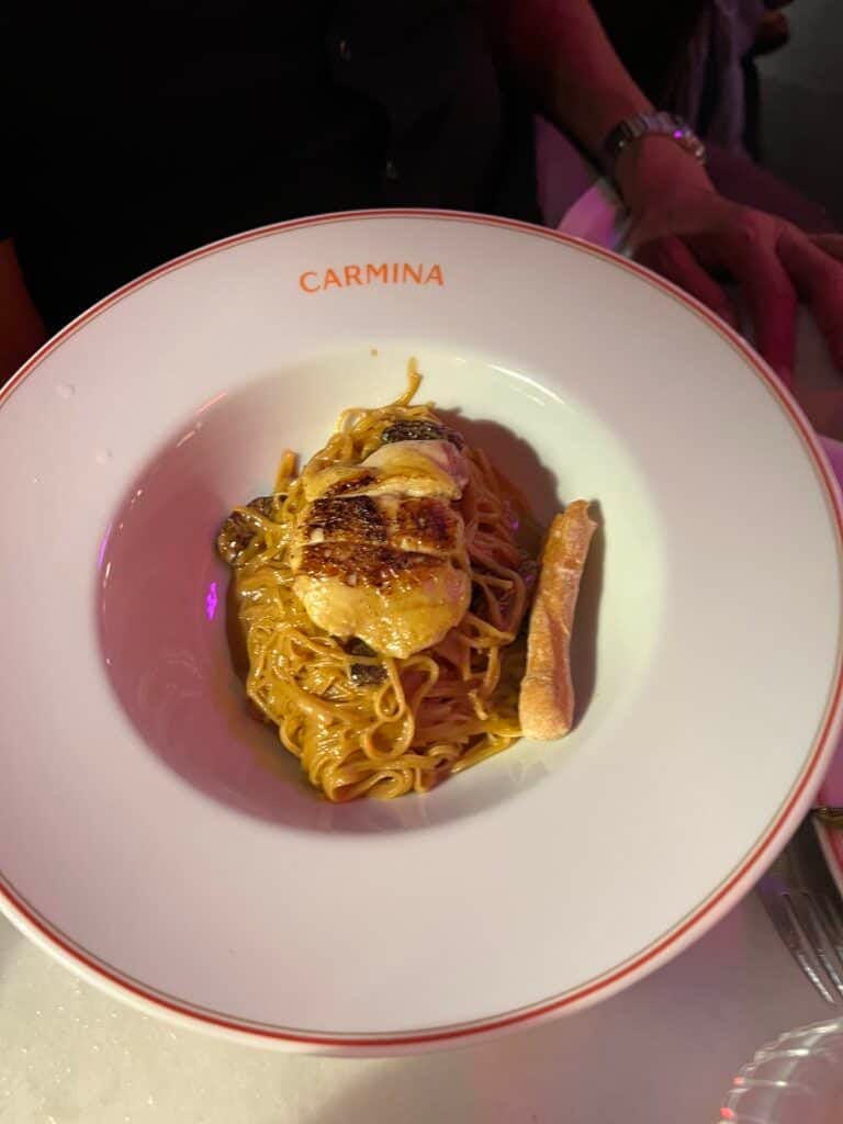 Where to Eat in Barcelona: My Honest Guide to Great Spots near the Big Sites 12 Pasta dish with scallops and bread