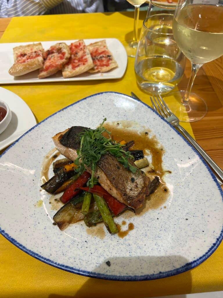 Where to Eat in Barcelona: My Honest Guide to Great Spots near the Big Sites 19 Seasonal Mediterranean plate at La Cuina de Laietana Barcelona