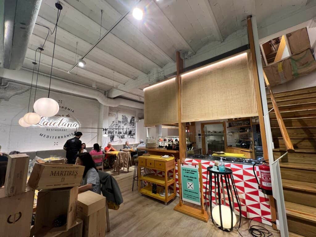 Where to Eat in Barcelona: My Honest Guide to Great Spots near the Big Sites 16 Dining room at La Cuina de Laietana Mediterranean restaurant Barcelona