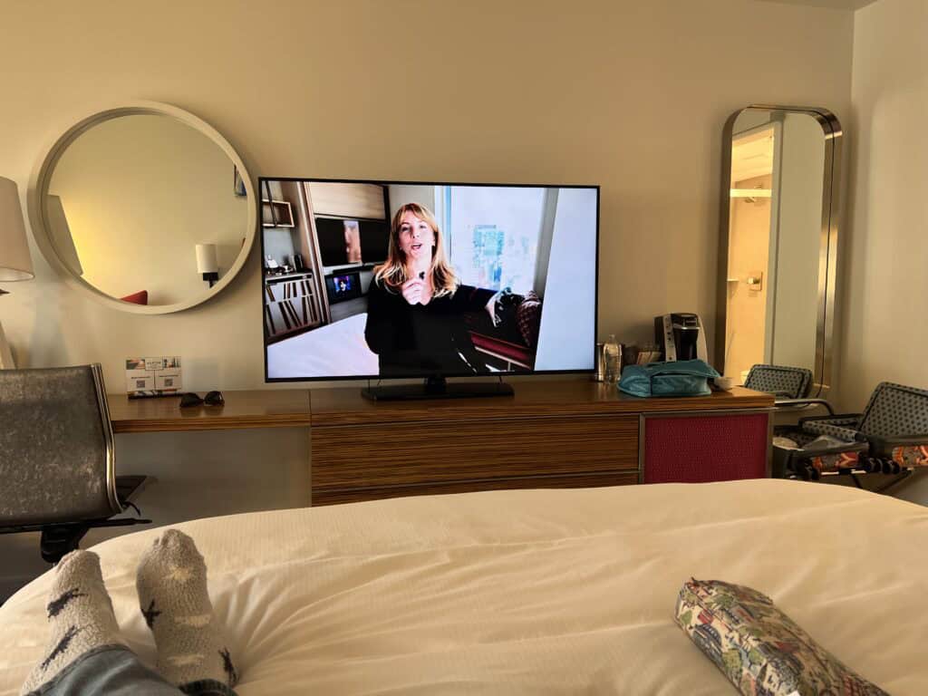 Avatar Hotel Santa Clara tv