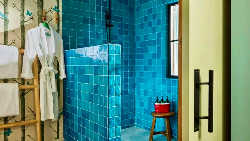 I Stayed at the Treehouse Hotel Silicon Valley. Here's the Truth. 5 Treehouse Hotel Silicon Valley Shower