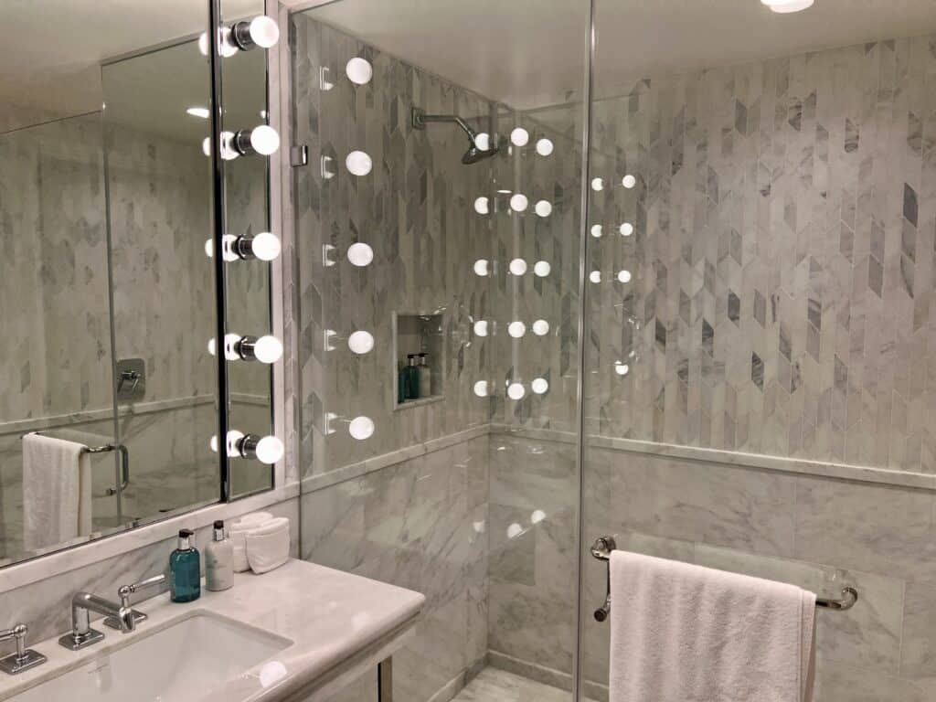 Sun Rose West Hollywood Hotel bathroom