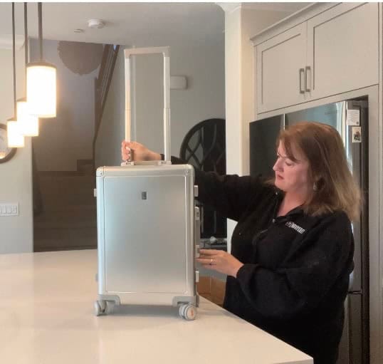 I Tested the Level 8 Gibraltar Aluminum Carry-On for a Weekend in LA. Here’sWhat I’d Tell a Friend. 4 Sue looks at her new Level 8 Gibraltar suitcase