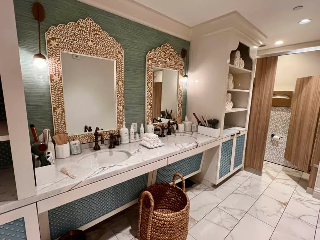 La Bahia Hotel Santa Cruz Review: Is Santa Cruz's New Luxury Hotel Worth the Splurge? 25 La Bahia Spa locker room