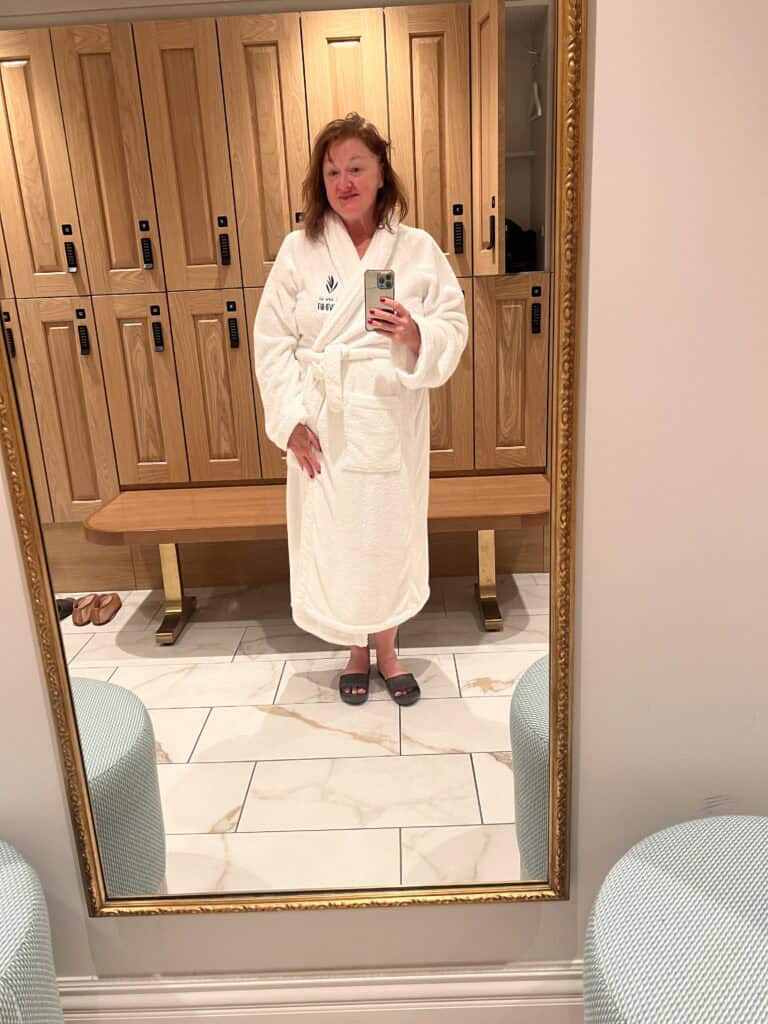La Bahia Spa locker room