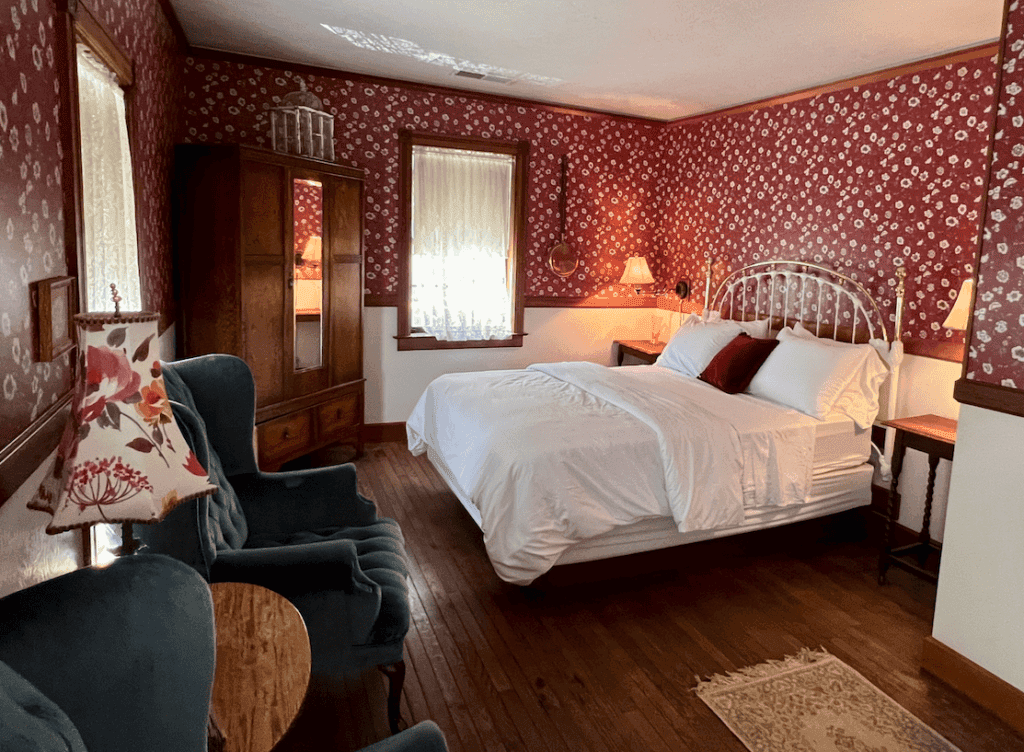 Dorrington Hotel room