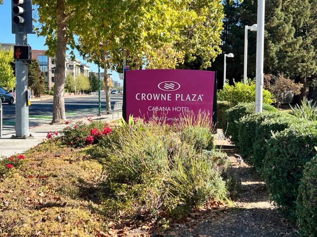 Crowne Plaza Palo Alto Review: The Beatles, a Balcony, and a Dog Who Ruined My Pool Plans 1 Palo Alto Crowne Plaza sign