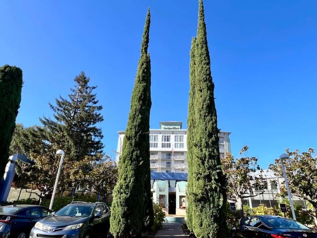 Crowne Plaza Palo Alto Review: The Beatles, a Balcony, and a Dog Who Ruined My Pool Plans 2 Palo Alto Crowne Plaza exterior